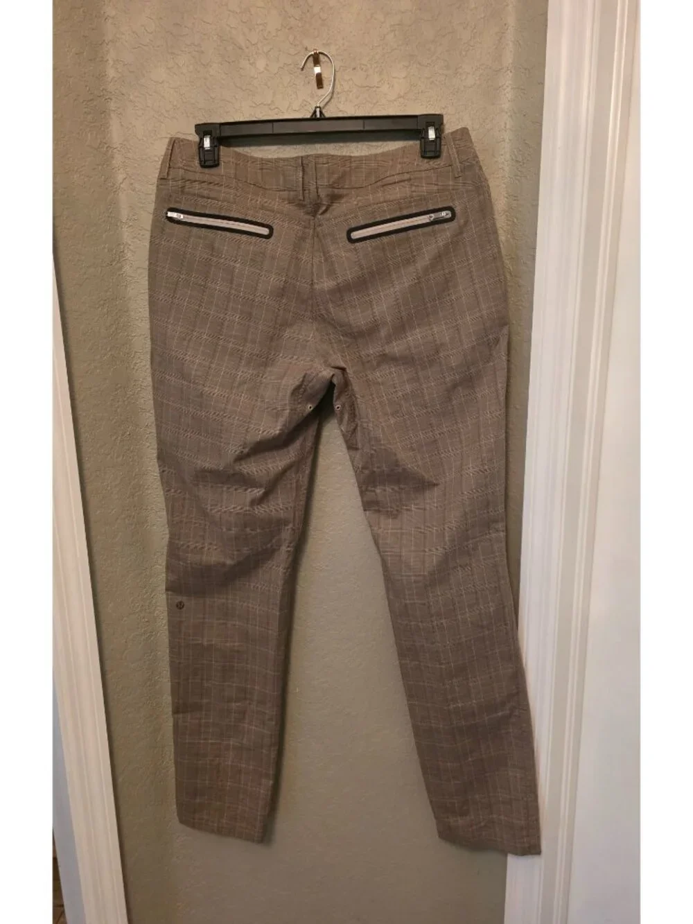 Lululemon Commute Chino Pants Tan Plaid size 38 NWT Black Accent